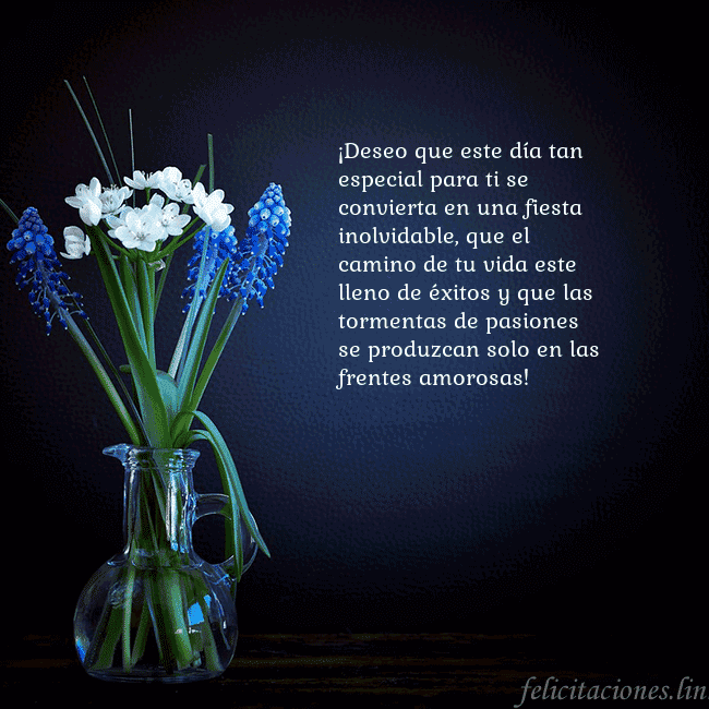 Tarjeta de cumpleaños con flores azules en un jarrón ¡Deseo que este día tan especial para ti se convie Tarjeta de cumpleaños con flores azules en un jarrón