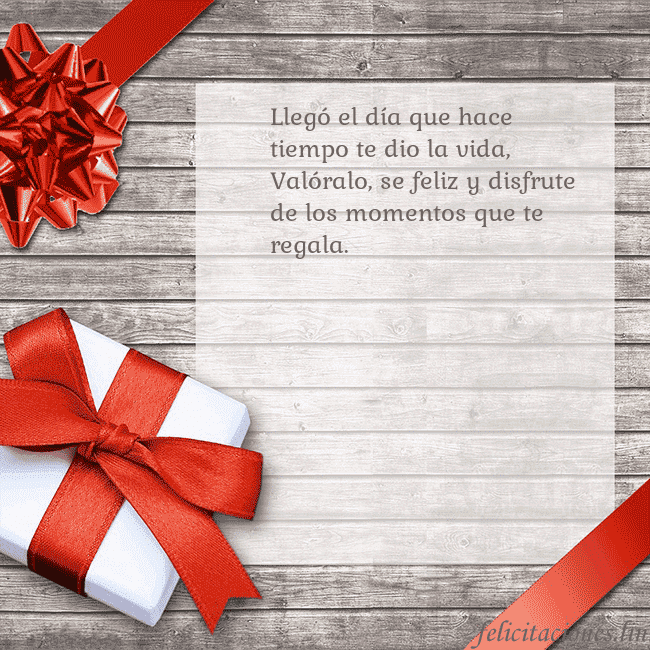 Tarjeta de cumpleaños con un regalo de cumpleaños Llegó el día que hace tiempo te dio la vida,
Való Tarjeta de cumpleaños con un regalo de cumpleaños