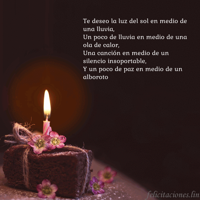 Postal animada: un pastel con una vela encendida