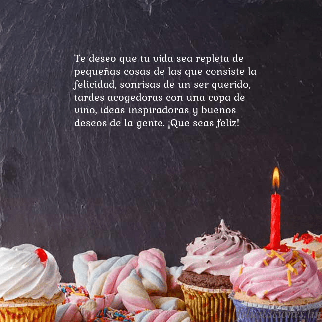 Tarjeta con muchos cupcakes y una vela